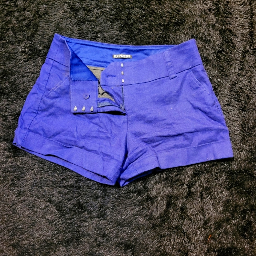 Express Shorts
